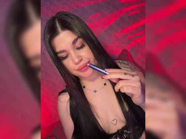 suchka-black- webcam