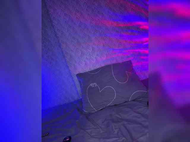 suchka-black- webcam