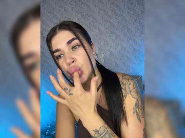 suchka-black- webcam