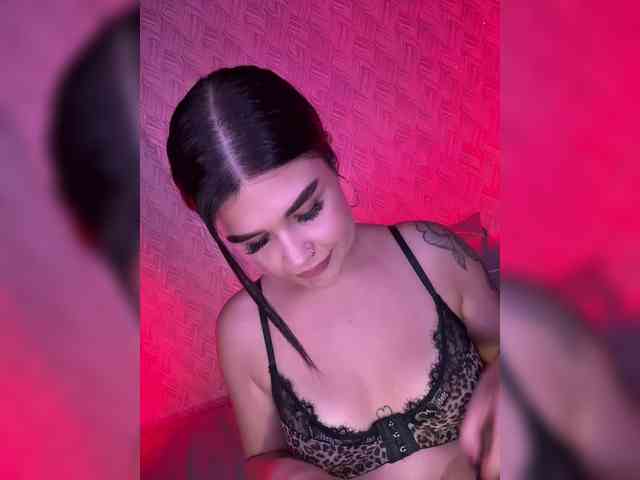 suchka-black- webcam