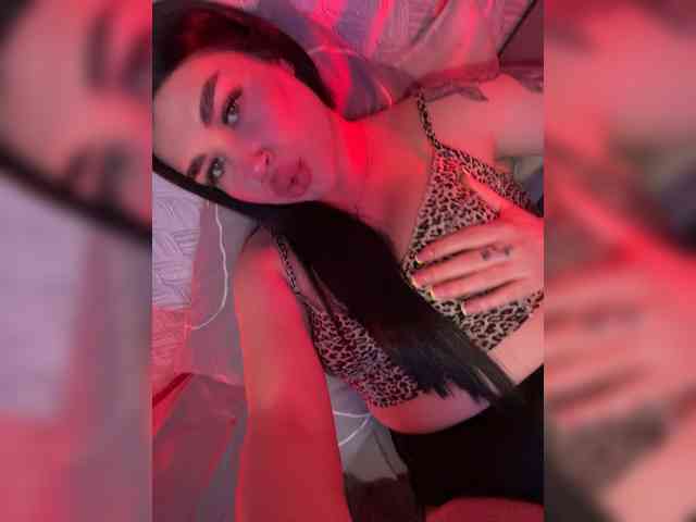 suchka-black- webcam