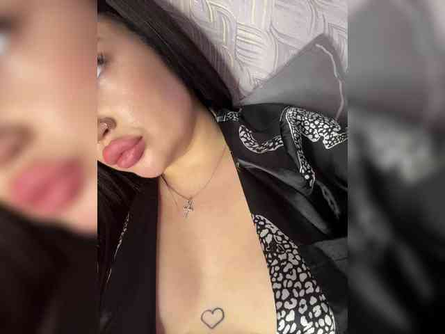 suchka-black- webcam