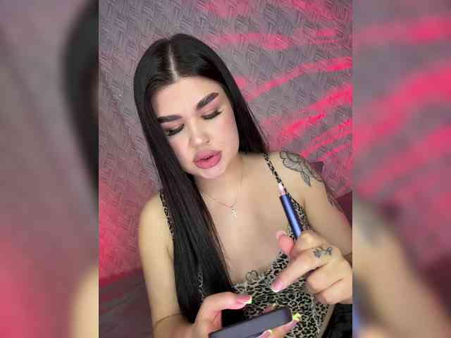 suchka-black- webcam