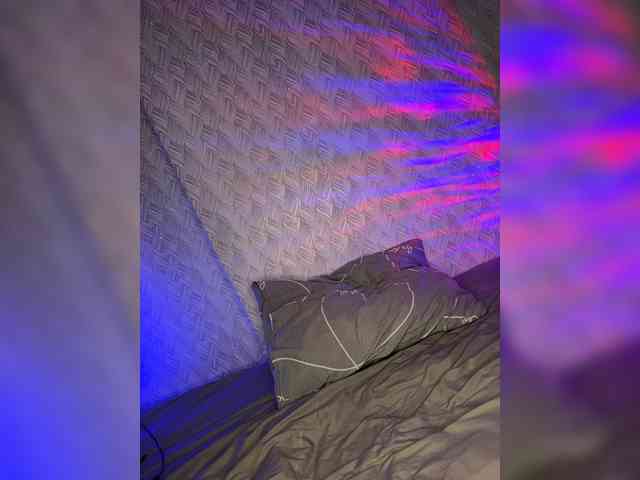 suchka-black- webcam