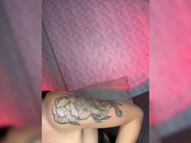 suchka-black- webcam