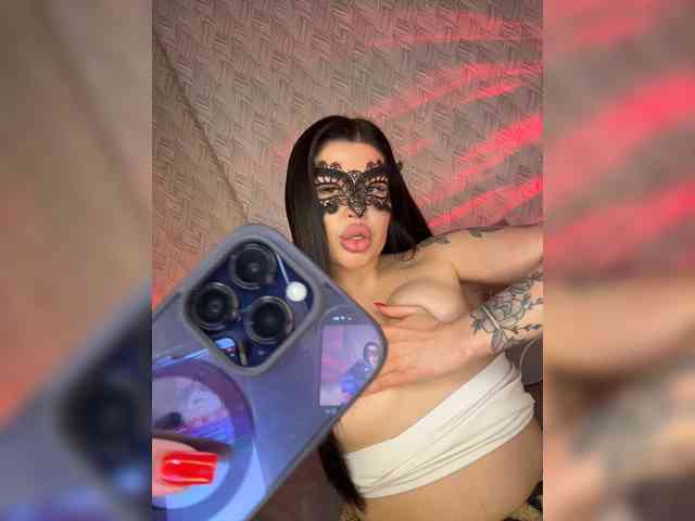 suchka-black- webcam