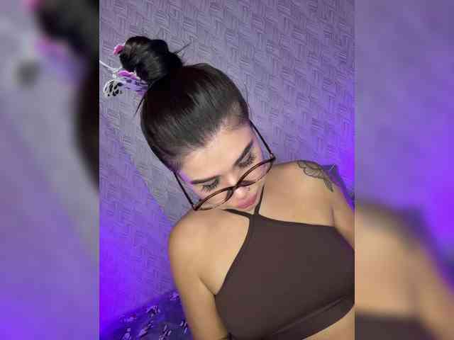 suchka-black- webcam