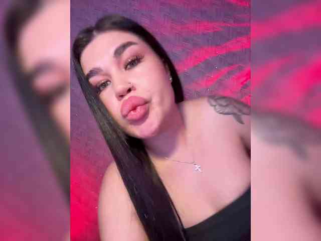 suchka-black- webcam