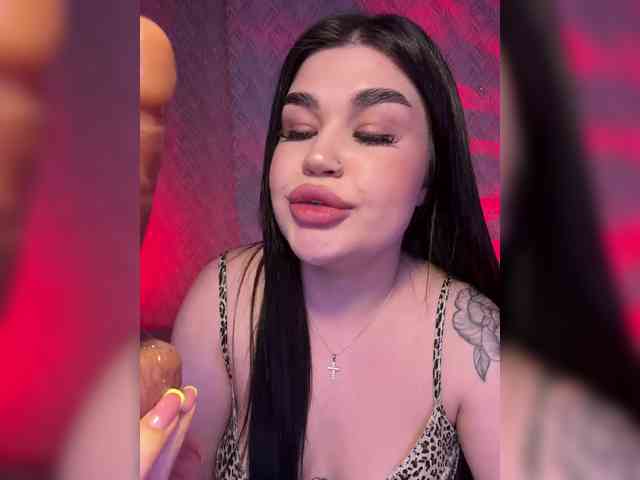 suchka-black- webcam