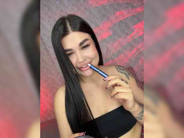 suchka-black- webcam