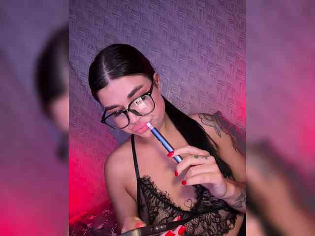 suchka-black- webcam