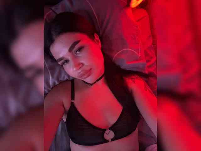 suchka-black- Sex Cam Show