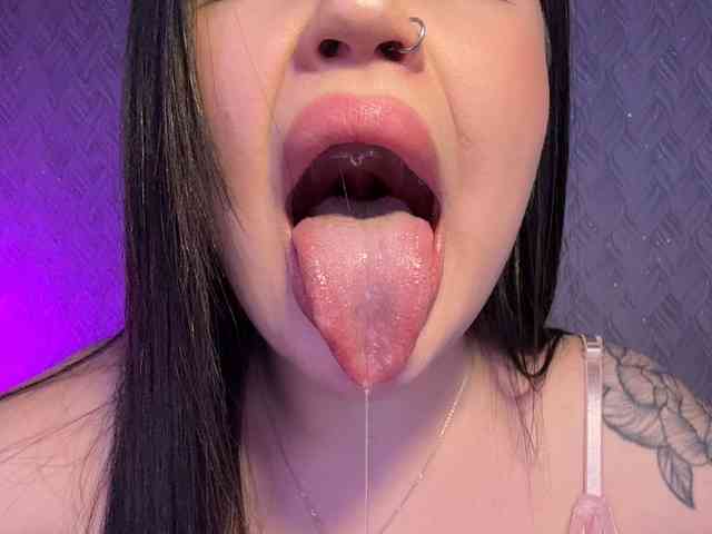 suchka-black- webcam
