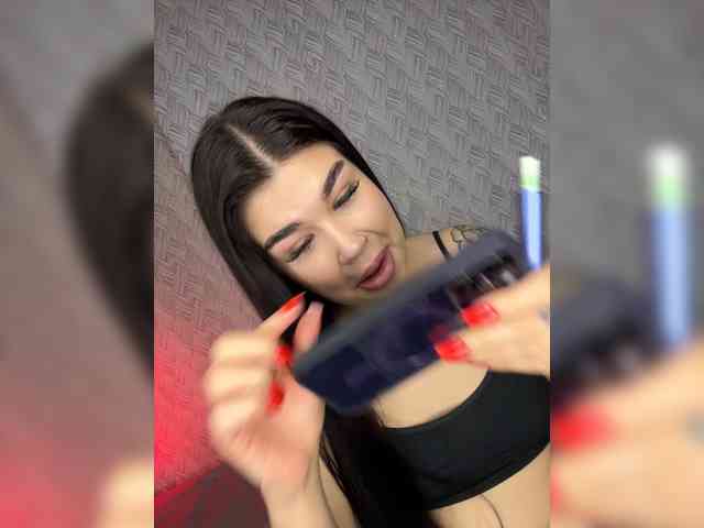 suchka-black- webcam