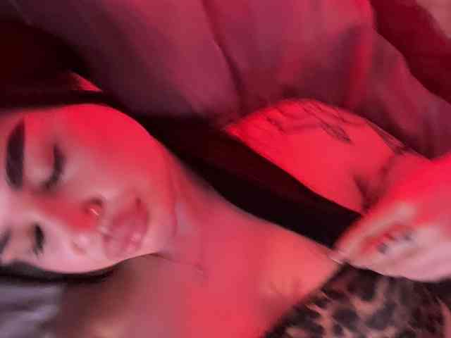 suchka-black- webcam