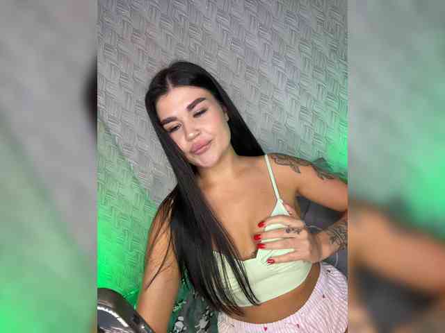 suchka-black- Sex Cam Show