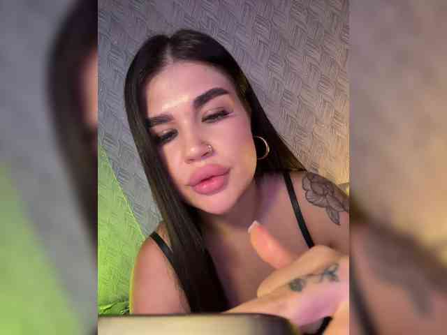 suchka-black- webcam