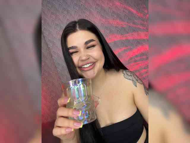 suchka-black- live show