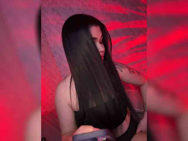 suchka-black- webcam