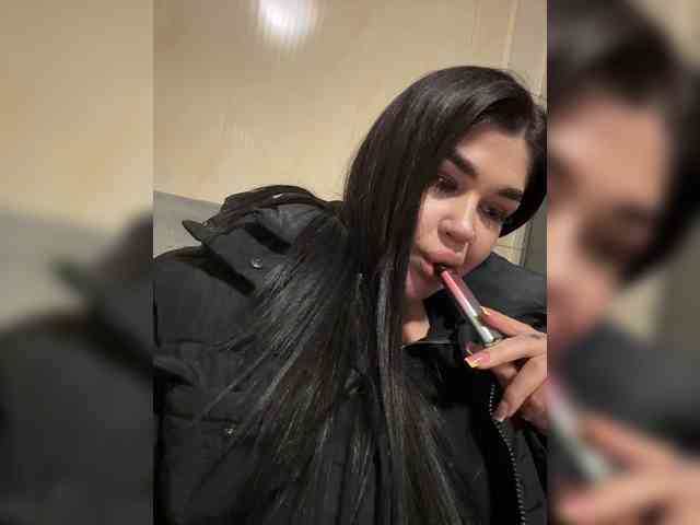 suchka-black- webcam