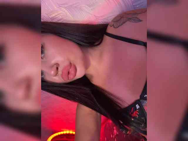suchka-black- webcam