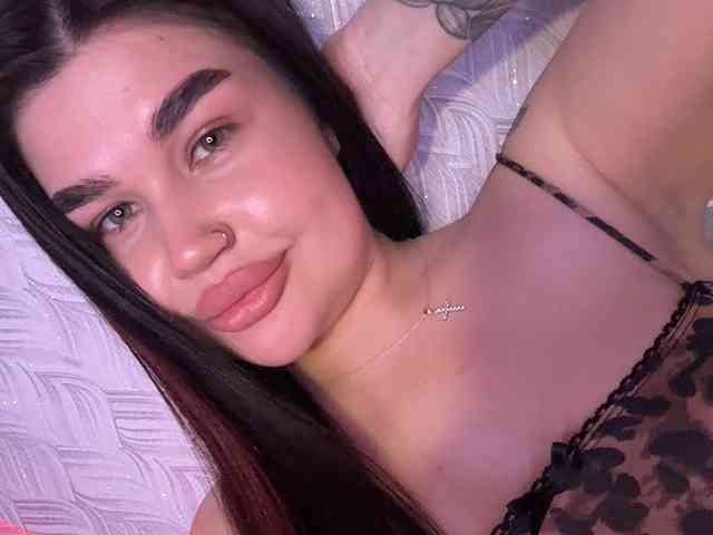 suchka-black- webcam