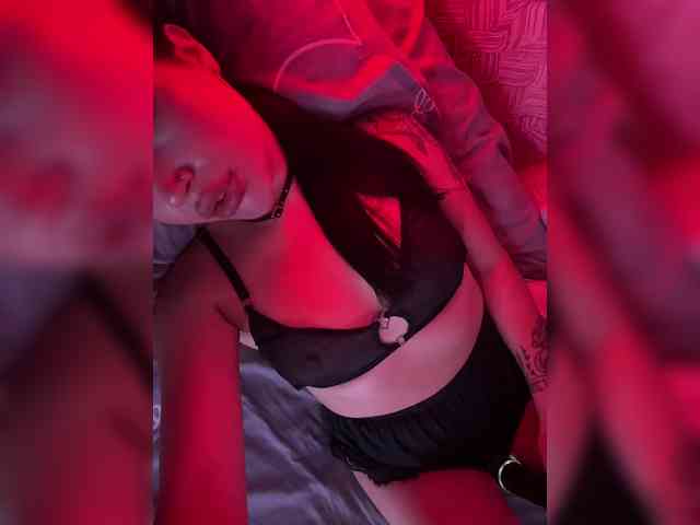 suchka-black- Sex Cam Show