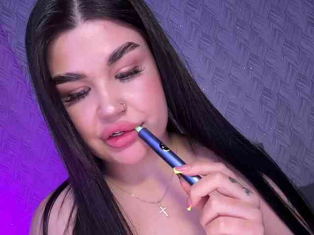 suchka-black- webcam