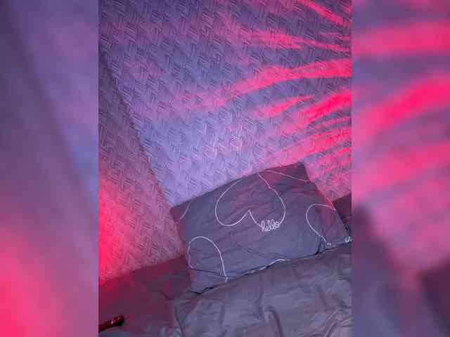 suchka-black- webcam