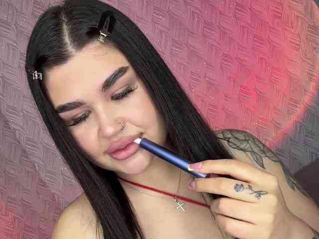 suchka-black- webcam