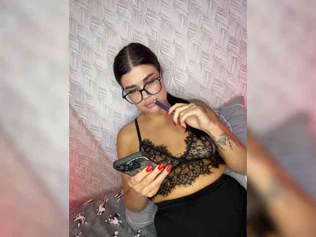 suchka-black- webcam