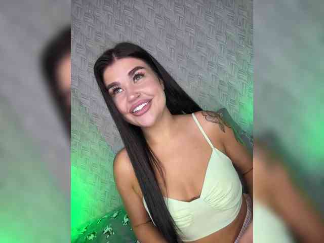 suchka-black- Sex Cam Show
