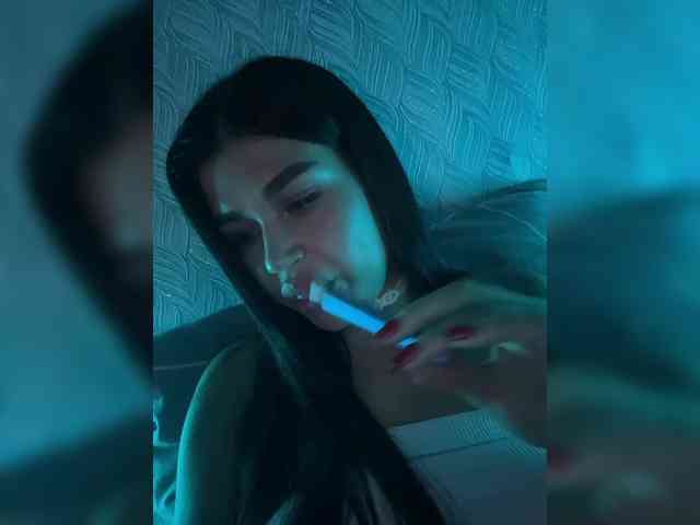 suchka-black- webcam