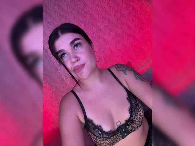 suchka-black- webcam