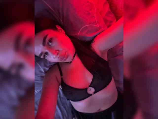 suchka-black- Sex Cam Show