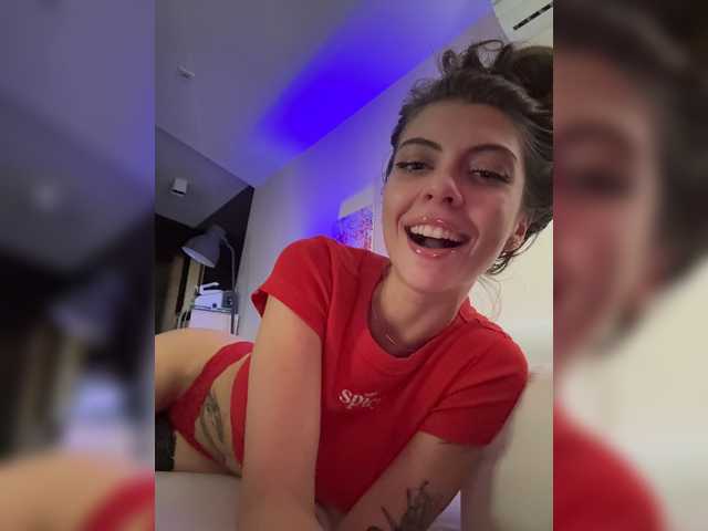 RoxyDoll live cam on BongaCams