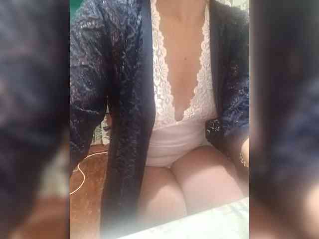 Modella: NikaNicole999
