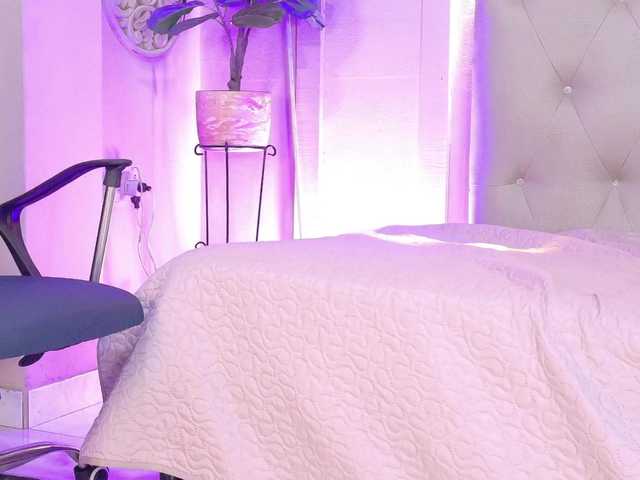 chloe-rosse live cam on BongaCams