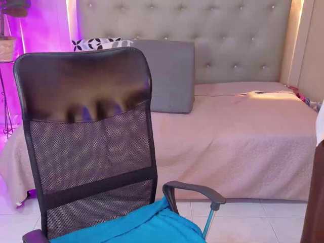 chloe-rosse live cam on BongaCams
