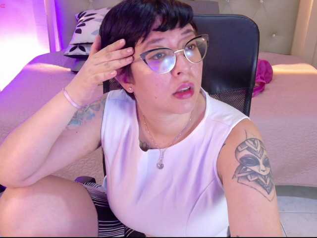 chloe-rosse live webcam show