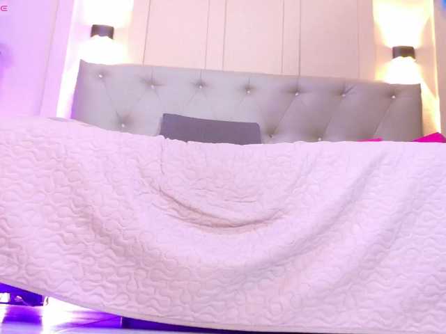 chloe-rosse live cam on BongaCams