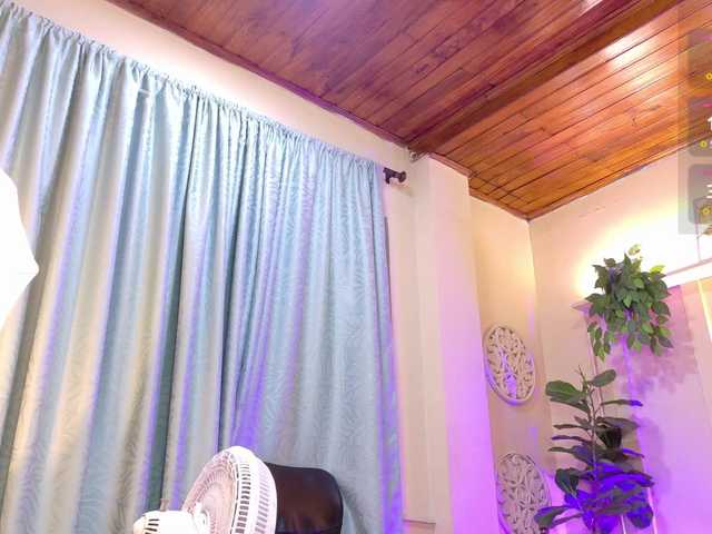 chloe-rosse live cam on BongaCams