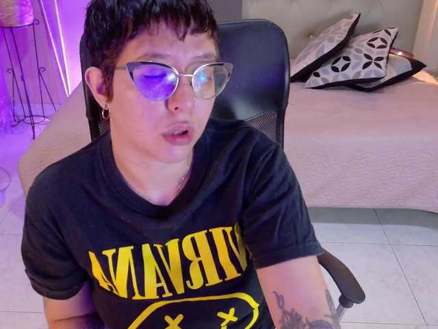 chloe-rosse live cam on BongaCams