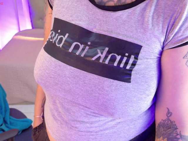 chloe-rosse live cam on BongaCams