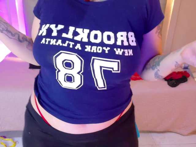 chloe-rosse live cam on BongaCams