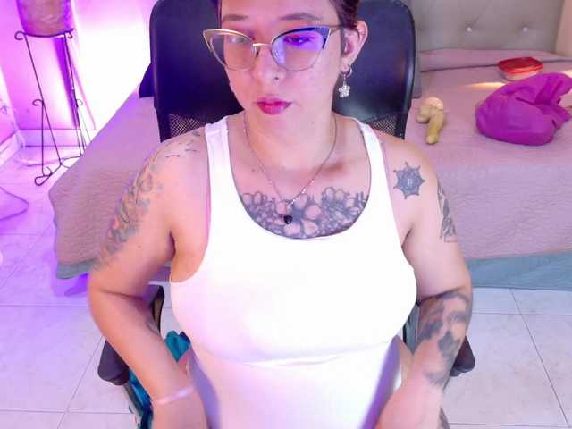chloe-rosse live webcam show