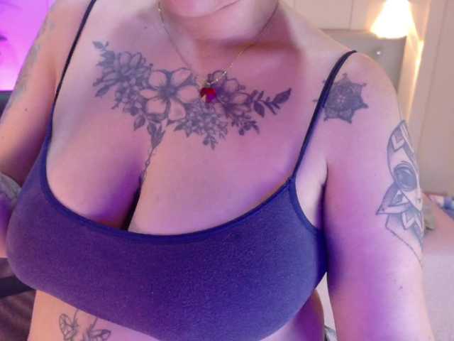 chloe-rosse live cam preview