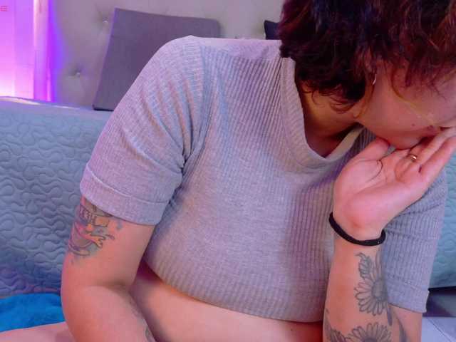 chloe-rosse live cam on BongaCams
