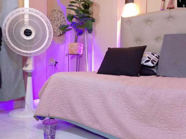 chloe-rosse live cam on BongaCams