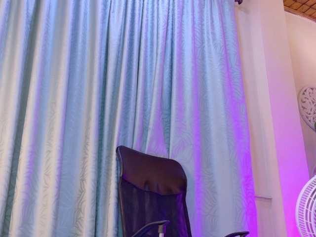 chloe-rosse live cam on BongaCams